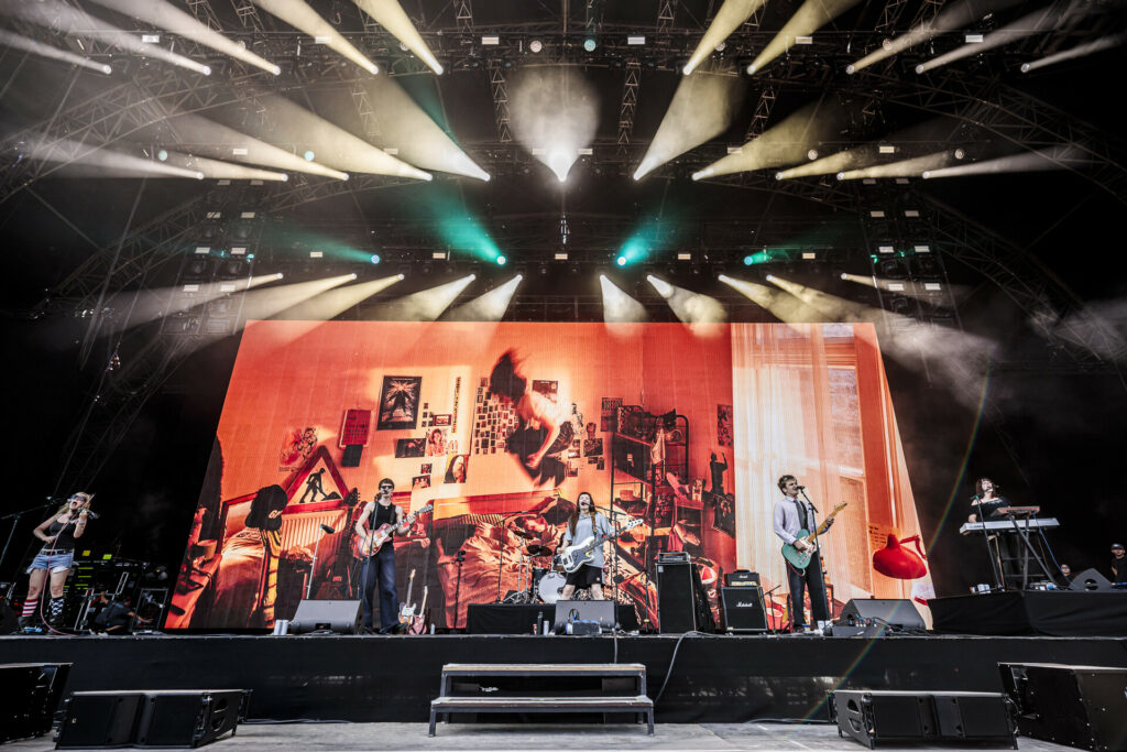 Eurocks2026_ManWomanChainsaw_Brice ROBERT-6.jpg_compressed